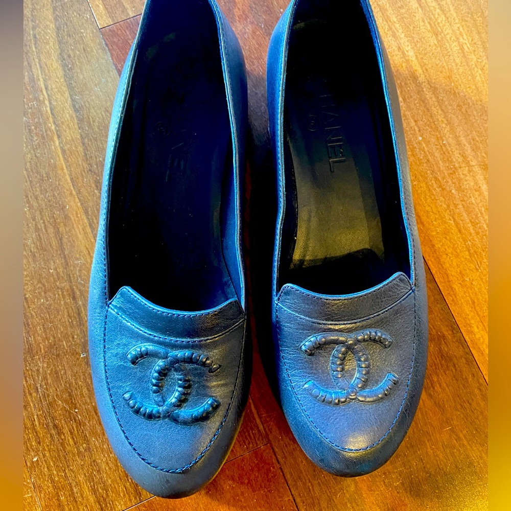 CHANEL Flats size 39 almost new